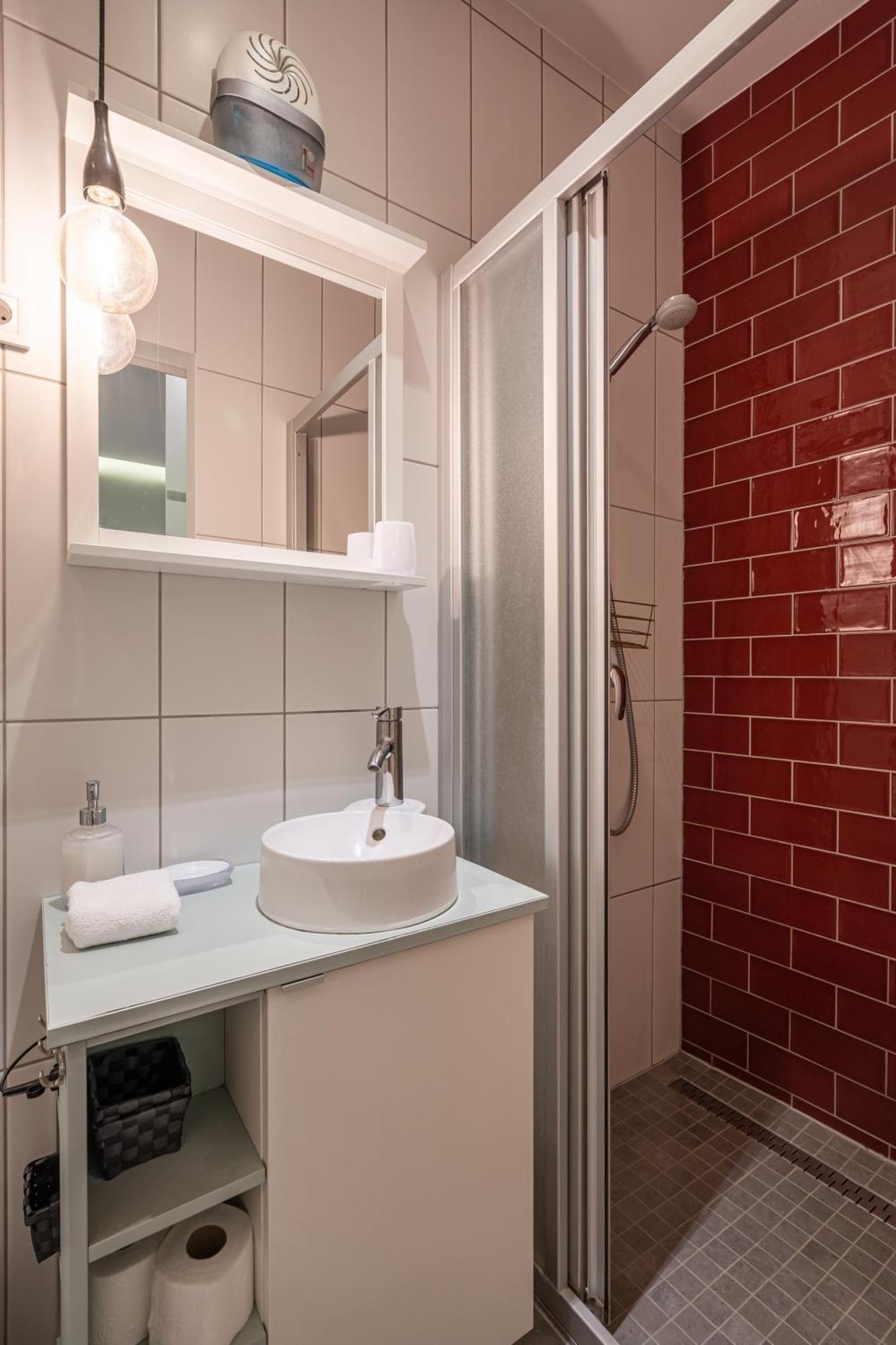 Cozy Little Flat In The City Center Budapest Exterior foto