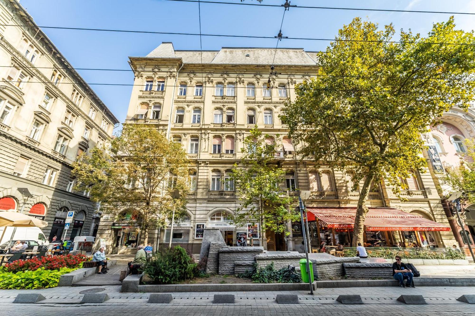 Cozy Little Flat In The City Center Budapest Exterior foto